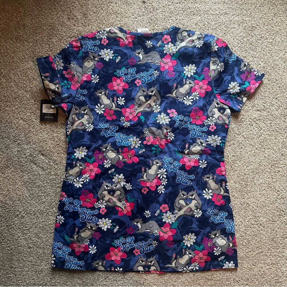 Blue Otter Scrub Top - Picture 4 of 4